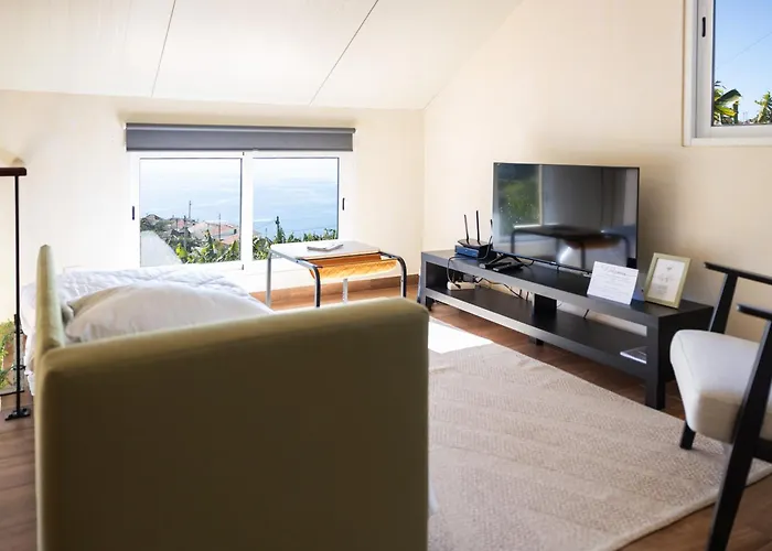 Romantic Seaview Wine House In Madeira