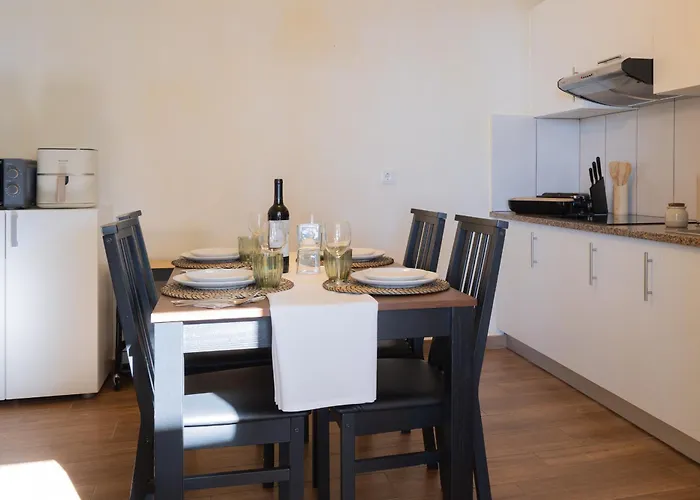 Romantic Seaview Wine House In Madeira 度假居 *